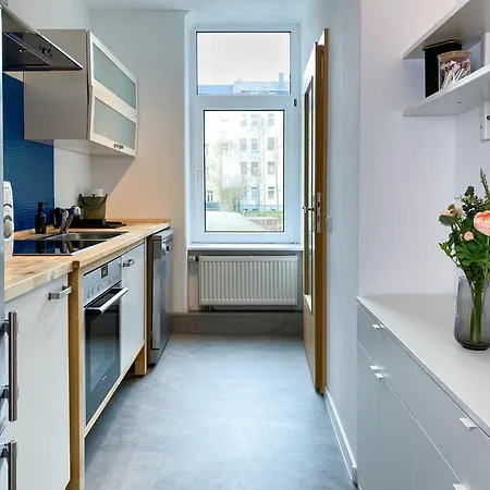 Apartamento Schoenes Grosses - Zentrum - Inkl Parking - 6 Betten - 3 Schlafzimmer - 2 Baeder - Homeoffice - Wlan & Tv - Waschmaschine - 500m Zum Hbf - Nahe Messe Chemnitz