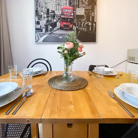 6 Betten Am Bahnhof Der Kulturhauptstadt 2025 Apartament *